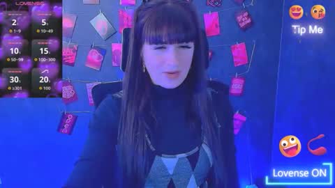 Caroline online show from 02-15-26, 06:43