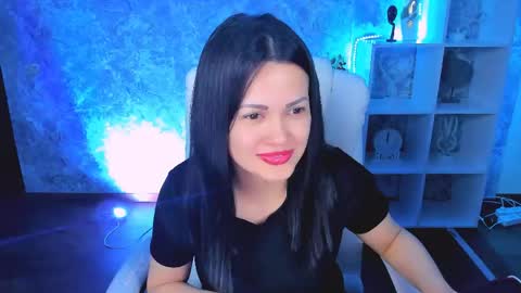 Karolina online show from 04-25-26, 01:41