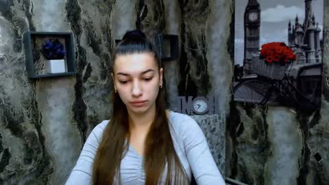 Karolina online show from 01-17-25, 03:23