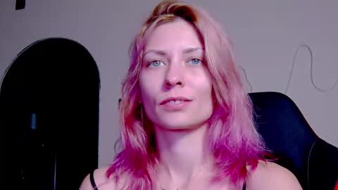 karoline121 online show from 11-20-25, 09:25