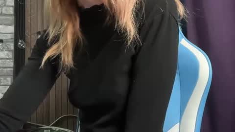 karoline121 online show from 02-19-26, 09:00