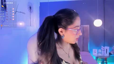 Snapshot of karoline21_ chatting on 10-02-25, 01:40 Karoline online show from 10-02-25, 01:40