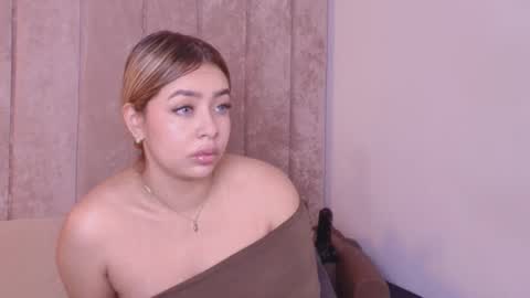 Karolina online show from 03-08-26, 03:32