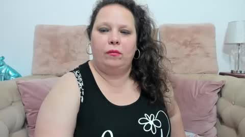 Snapshot of karolinejoyy chatting on 01-02-25, 11:49 KarolineJoyy online show from 01-02-25, 11:49