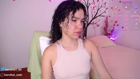 Karolina 3 online show from 02-17-26, 02:02