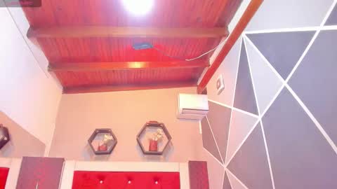 Karol online show from 12-19-25, 12:01