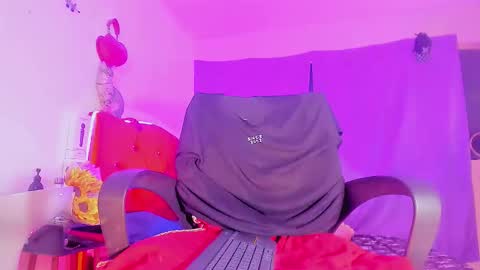 karol online show from 12-19-25, 11:28