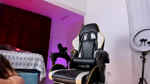 KarolSweet online show from 06-22-26, 11:02