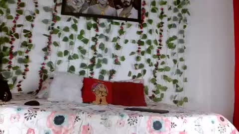 Snapshot of karolsweetvagi chatting on 06-21-26, 11:46 karol online show from 06-21-26, 11:46