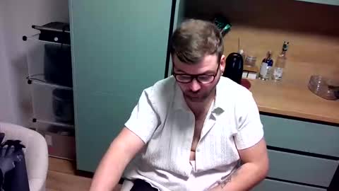 Karry300 online show from 11-19-25, 11:43