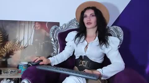 Snapshot of kasandrahayes chatting on 06-13-26, 04:21 Miss K. online show from 06-13-26, 04:21