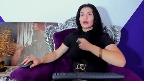 Snapshot of kasandrahayes chatting on 06-20-26, 04:37 Miss K. online show from 06-20-26, 04:37