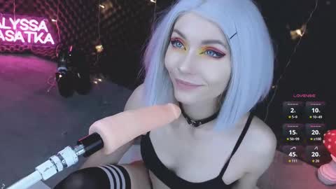 ALYSSA                online show from 12-21-25, 06:59