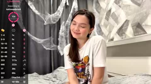 Kira online show from 11-02-25, 09:22