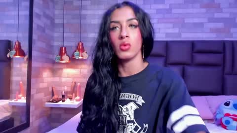 Snapshot of kassandraweked chatting on 12-11-24, 04:42 Kassandra Weked online show from 12-11-24, 04:42