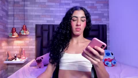 Snapshot of kassandraweked chatting on 12-20-24, 08:01 Kassandra Weked online show from 12-20-24, 08:01