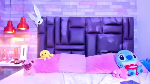 Snapshot of kassandraweked chatting on 02-19-25, 05:06 Kassandra Weked online show from 02-19-25, 05:06