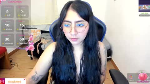 Kat       online show from 12-17-25, 06:58