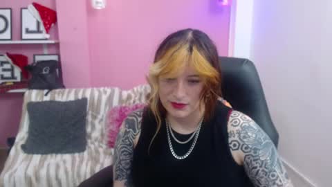 Snapshot of kat_padilla chatting on 12-05-25, 12:36 Kat online show from 12-05-25, 12:36