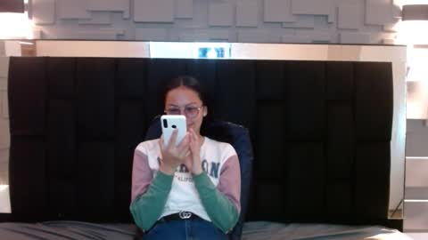 Katalina online show from 10-07-25, 03:09