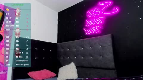       Katalina Miles      online show from 01-12-25, 03:49