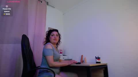       Katalina Miles      online show from 02-08-25, 04:25