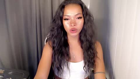 IVY JANE online show from 04-20-26, 07:00