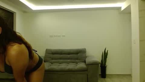 Snapshot of katalina_sexygirl chatting on 11-20-25, 11:26 Katalina online show from 11-20-25, 11:26