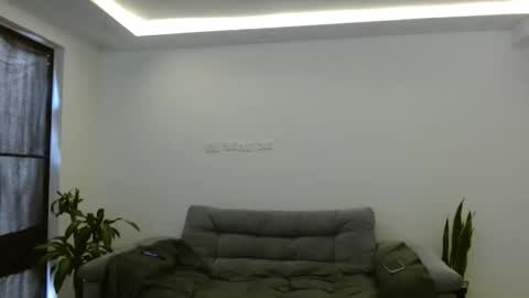 Snapshot of katalina_sexygirl chatting on 11-27-25, 04:31 Katalina online show from 11-27-25, 04:31