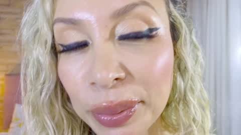 katalinahell online show from 02-02-25, 10:06