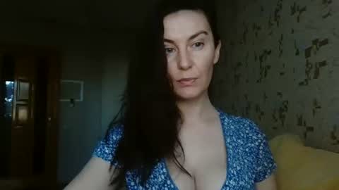 KatalinaQE online show from 09-15-25, 06:35