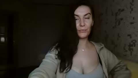 KatalinaQE online show from 10-20-25, 06:25