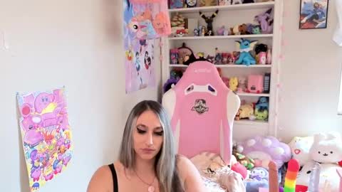 Snapshot of katanarosexoxo444 chatting on 09-08-25, 07:57 Katana Rose online show from 09-08-25, 07:57