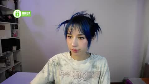 Snapshot of katara_a chatting on 05-27-26, 10:40 Maca online show from 05-27-26, 10:40
