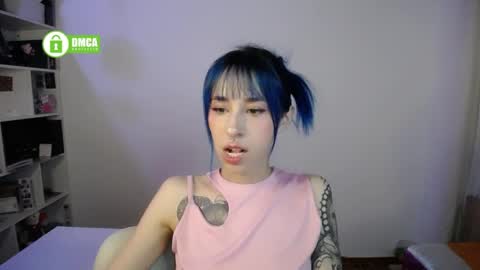 Snapshot of katara_a chatting on 05-28-26, 11:35 Maca online show from 05-28-26, 11:35