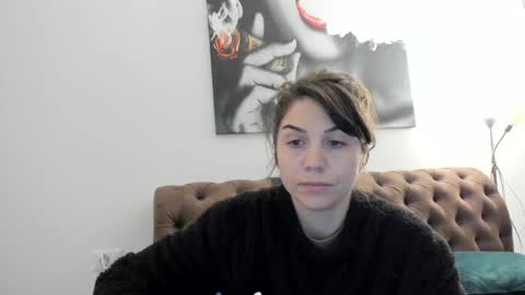    online show from 01-06-25, 09:43