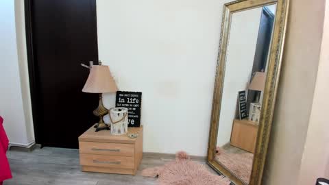 Snapshot of kate_belle chatting on 02-14-25, 12:51 Kate online show from 02-14-25, 12:51