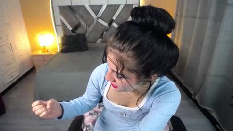 Snapshot of kate_lawrence_ chatting on 02-14-25, 09:13 kate_lawrence_ online show from 02-14-25, 09:13