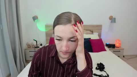 kate_redgar online show from 10-09-25, 11:08