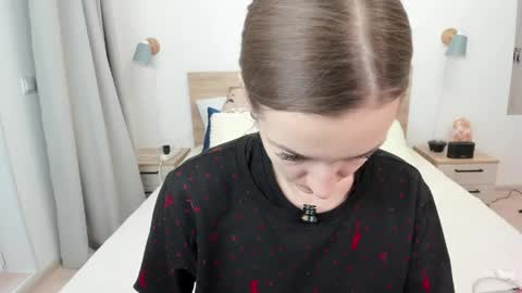 kate_redgar online show from 04-28-26, 03:28