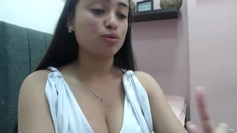 Kari online show from 10-28-25, 01:25