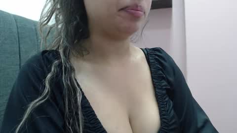 Kari online show from 02-19-26, 02:46