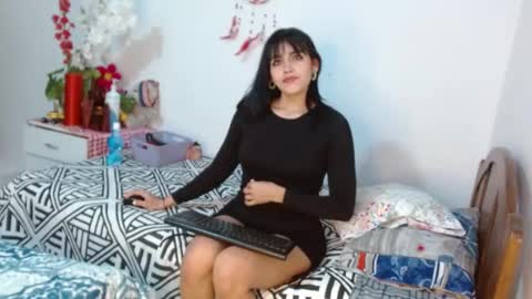 Snapshot of kateangelly chatting on 04-19-26, 01:16 kateangelly online show from 04-19-26, 01:16