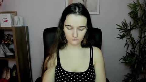 Snapshot of katedesire chatting on 01-19-25, 07:36 Kate  online show from 01-19-25, 07:36