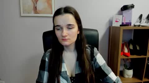 Kate  online show from 03-01-26, 07:43