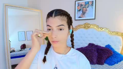 katee Martinez online show from 04-22-26, 07:26