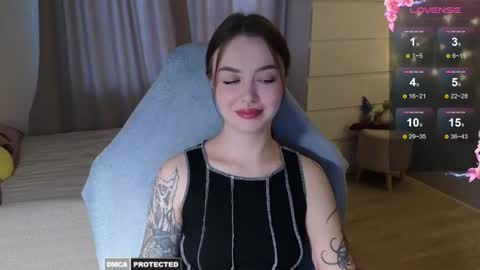 Im Kate  online show from 11-21-25, 11:31