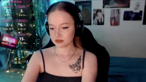 Snapshot of katerinaxvold chatting on 01-11-25, 11:45 Lisa online show from 01-11-25, 11:45