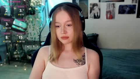 Snapshot of katerinaxvold chatting on 01-29-25, 09:28 Lisa online show from 01-29-25, 09:28