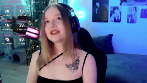 Snapshot of katerinaxvold chatting on 02-05-25, 08:46 Lisa online show from 02-05-25, 08:46